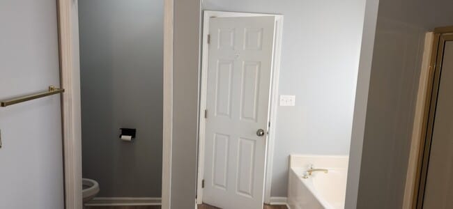 Building Photo - 313 N Water's Edge Dr