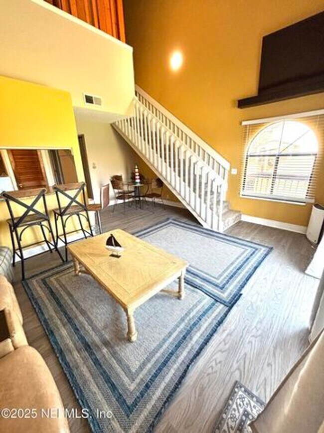 Building Photo - 1255 Ponce Island Dr