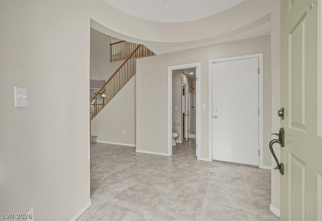 Building Photo - 8160 Royal Arches St