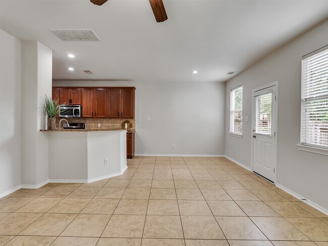 Building Photo - 26 BowerBank Ct