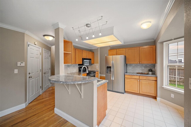 Building Photo - 1169 Beacon Hill Way