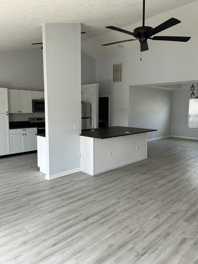 Building Photo - 4328 Heartwood Ln