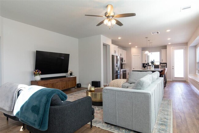 Building Photo - 19722 Upper Canyon Ct