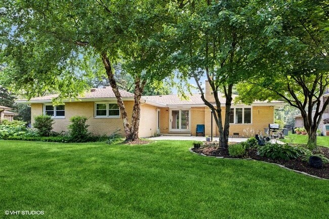 Building Photo - 7532 Sheridan Dr