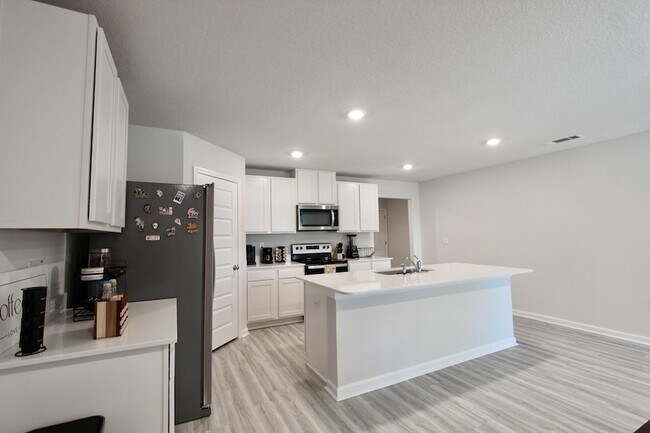 Building Photo - 2662 Saltgrass Wy