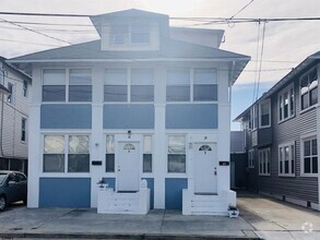Building Photo - 18 N Rosborough Ave