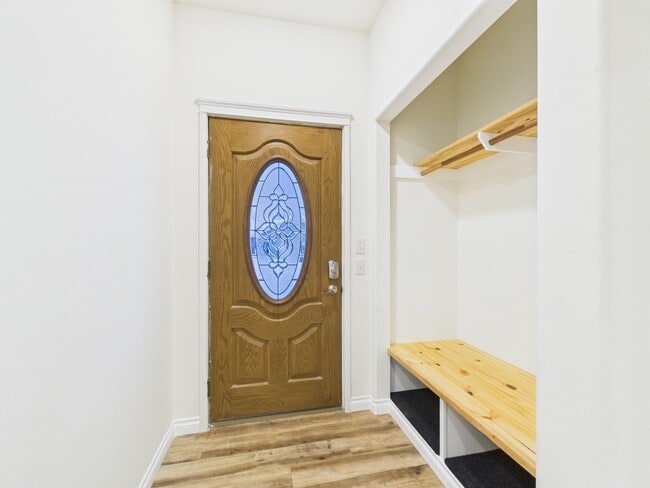 Building Photo - 835 Marquette Loop