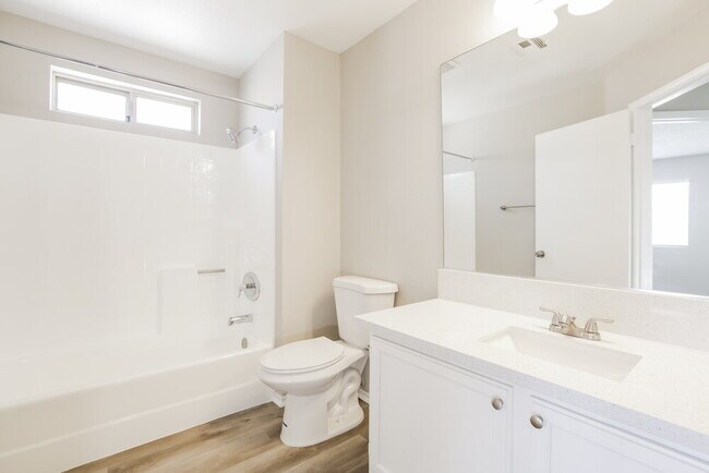 Building Photo - 3300 Sonterra Cir