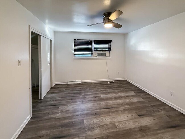 Building Photo - 8 West Side Ave