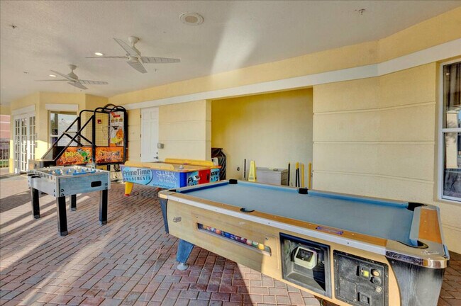 Building Photo - 5024 Shoreway Loop