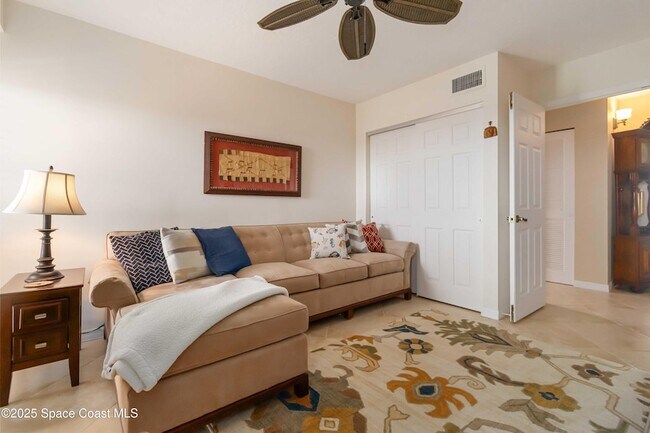 Building Photo - 215 Ballyshannon St