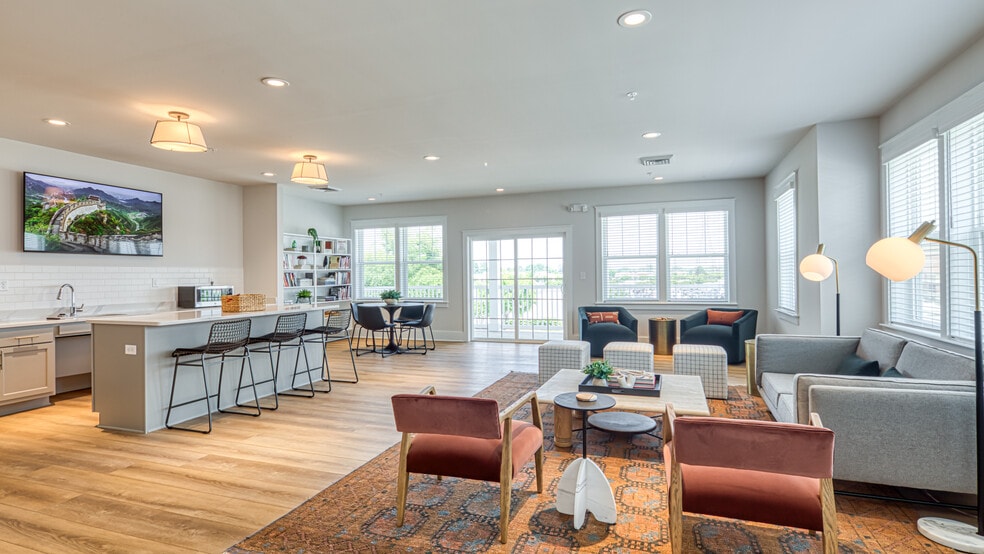 2nd Floor Lounge - ERA at PARK 216 Apartments (Suffolk’s Newe...