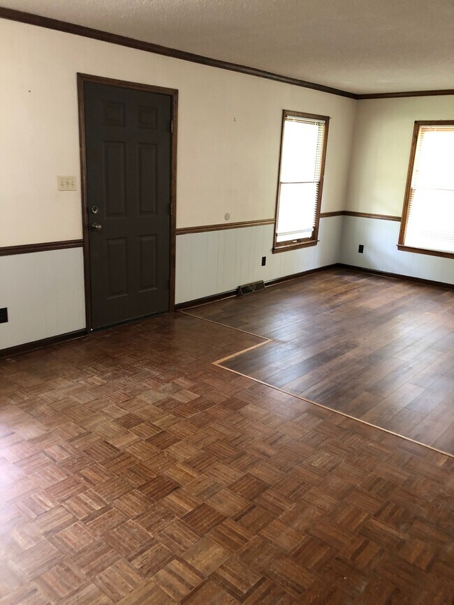 Building Photo - 826 Hillcroft Pl