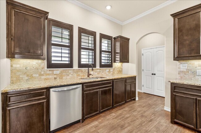 Building Photo - 2417 Badlands Dr