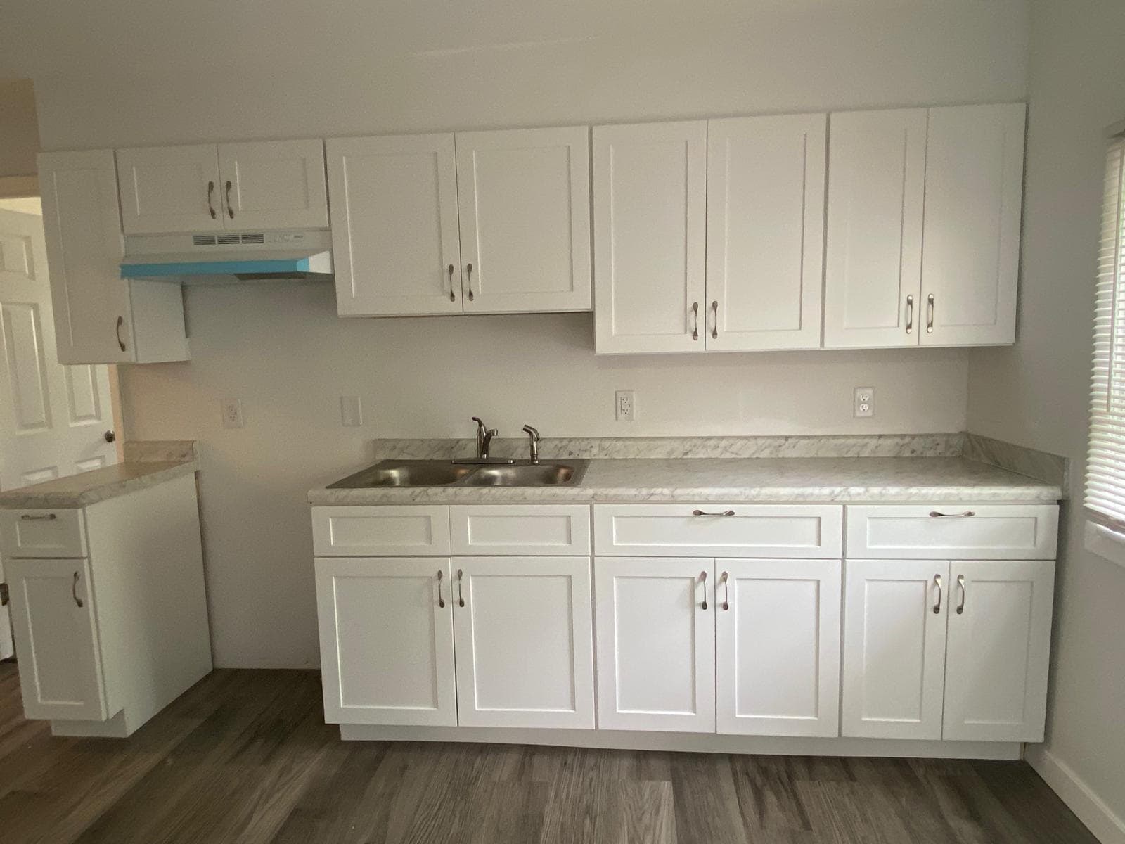 Building Photo - 9746 Diamond Dr