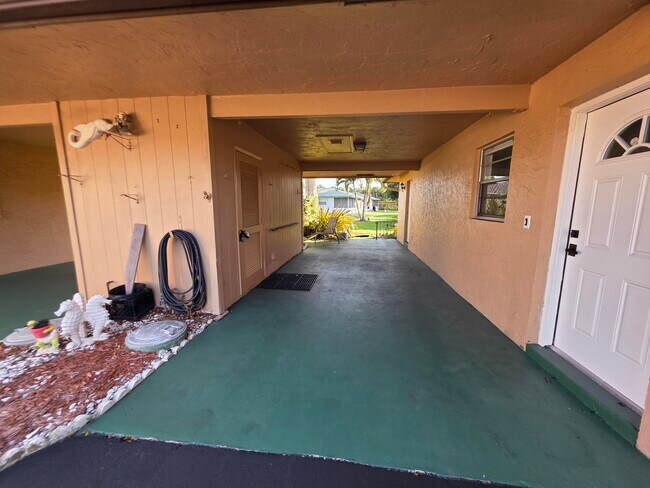 Building Photo - 718 Whippoorwill Ln