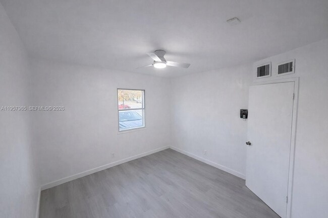 Building Photo - 501 NW 13th St