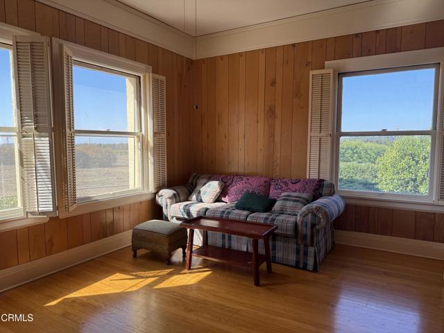 Building Photo - 4645 Walnut Ave