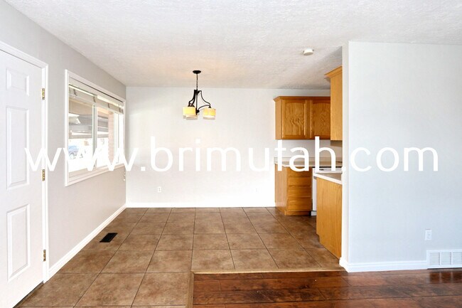 Building Photo - 3799 S 2235 E