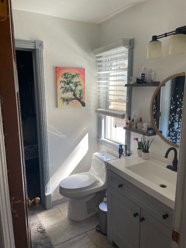 Building Photo - 308 The Silver Queen S