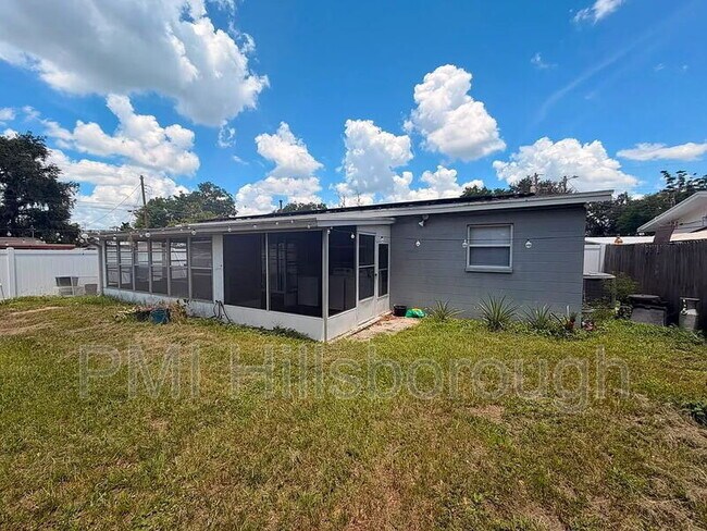 Building Photo - 132 Melanie Ln