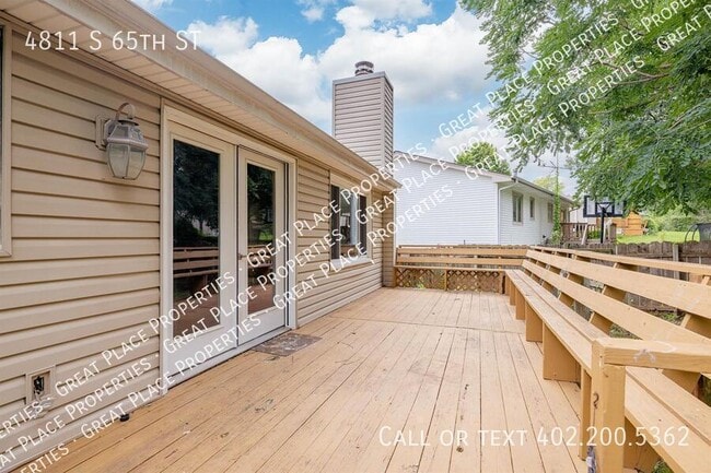 Building Photo - 4811 S 65th St