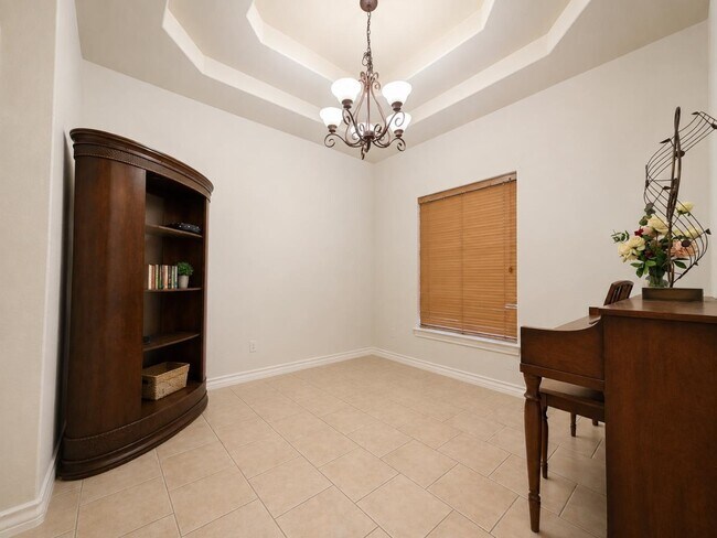 Building Photo - 10126 Truchas Rd