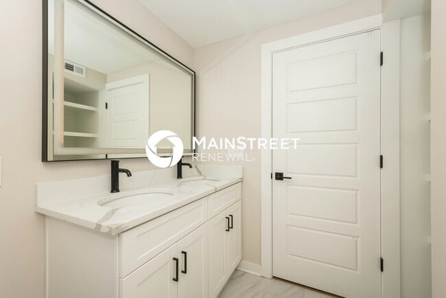 Building Photo - 3 Bedroom Pet-Friendly Home in Nashville, ...