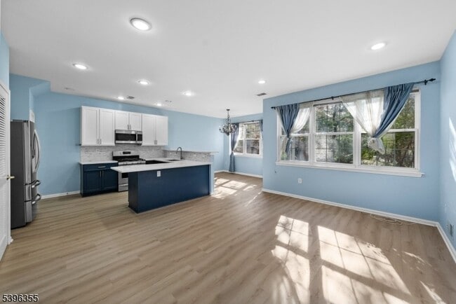 Building Photo - 72 River Birch Cir