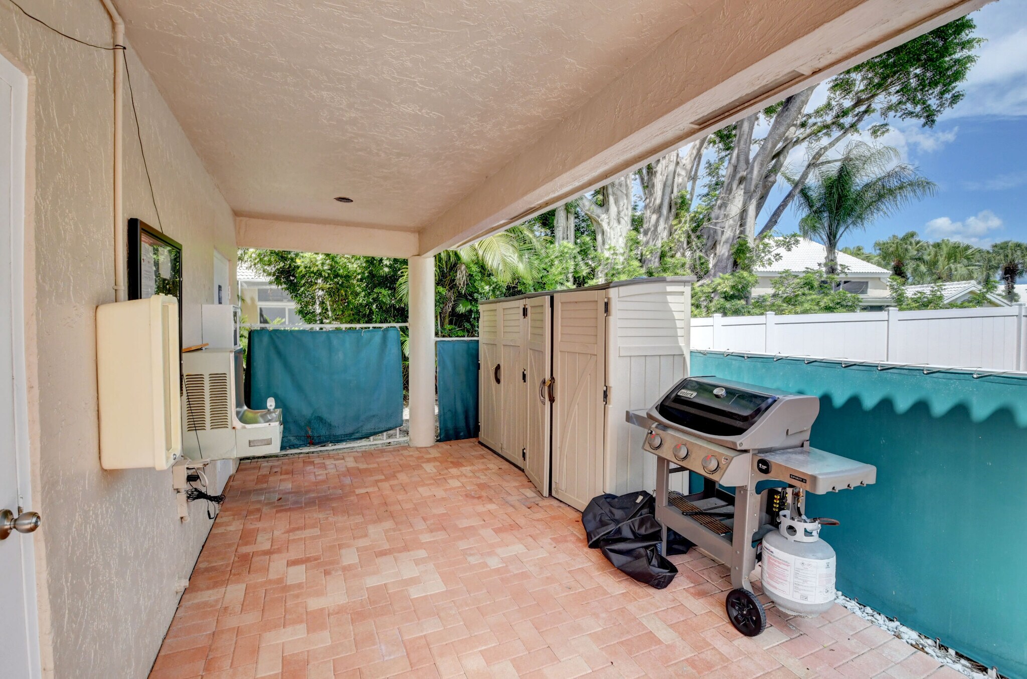 Building Photo - 6132 Greenspointe Dr