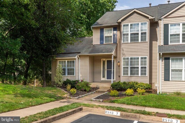 Building Photo - 5610 Gosling Ct