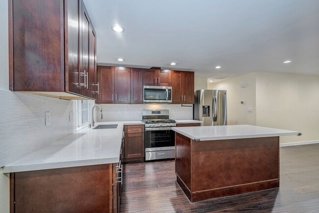 Building Photo - 7704 135th Place NE