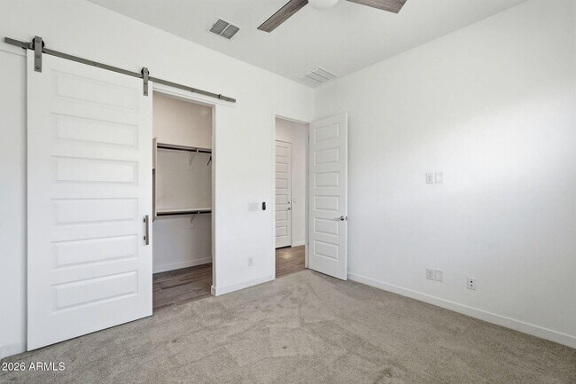 Building Photo - 204 E Taurus Pl