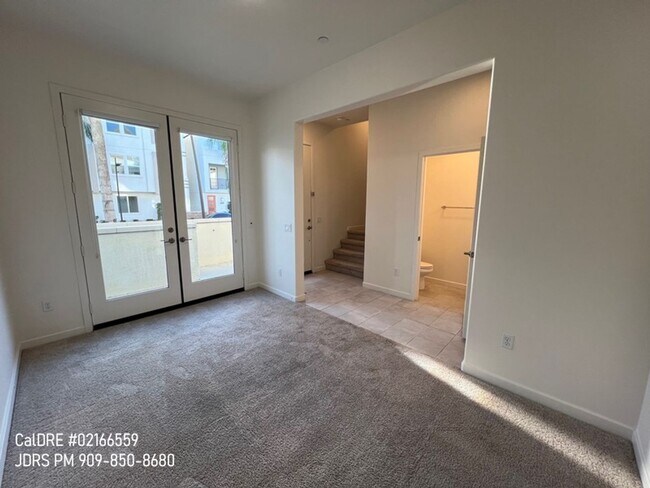 Building Photo - Rancho Cucamonga 3 Bedroom Condo