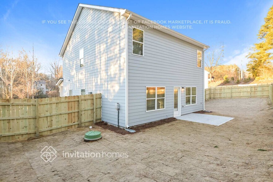 Building Photo - 105 Streambank Ct
