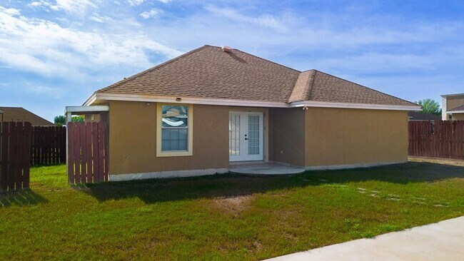 Building Photo - 2677 Fox Cove Drive