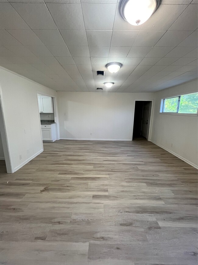 Building Photo - 6606 Anderson St