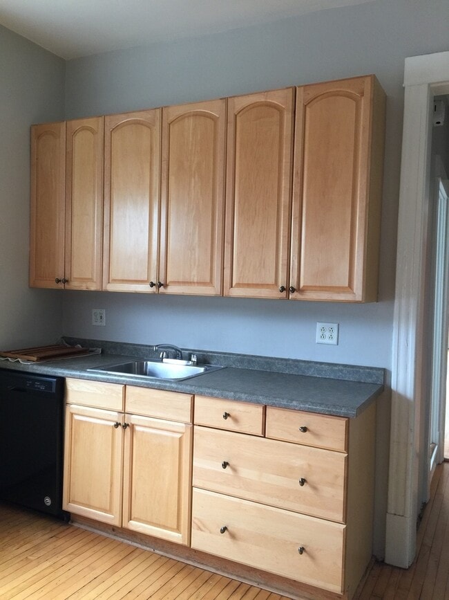 Building Photo - 3448 W Drummond Pl