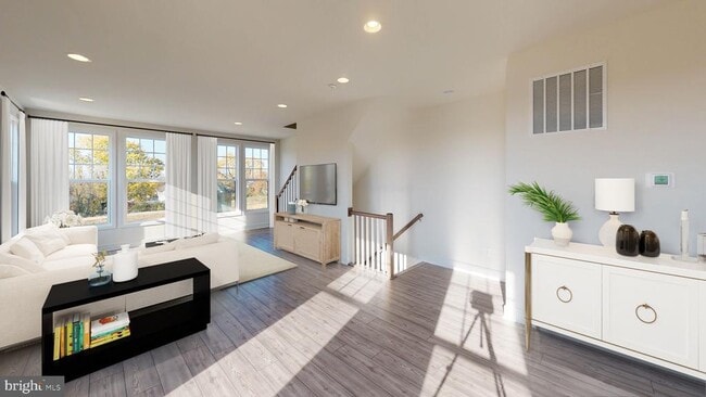Building Photo - 8665 Anderson Ave