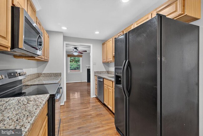 Building Photo - 8228 Goldstream Ct