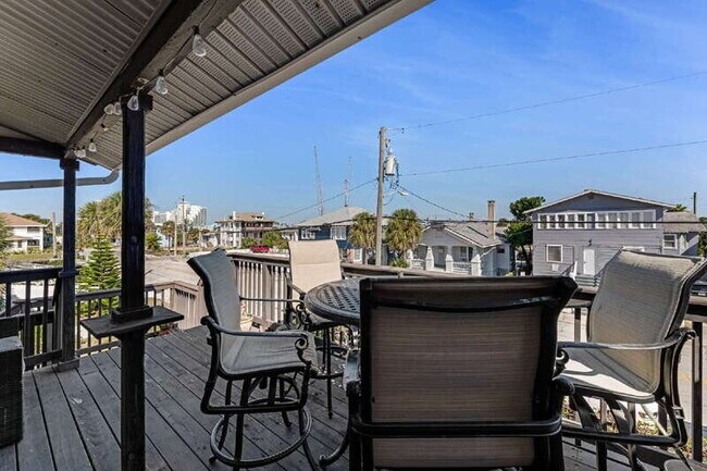 Building Photo - 116 S Grandview Ave