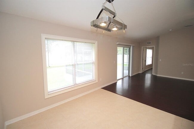 Building Photo - 25 Bird of Paradise Dr