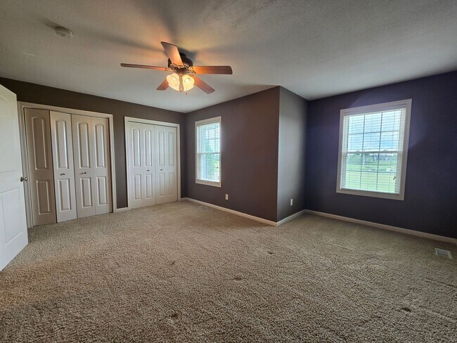 Building Photo - High End Duplex on Normal's East Side!
