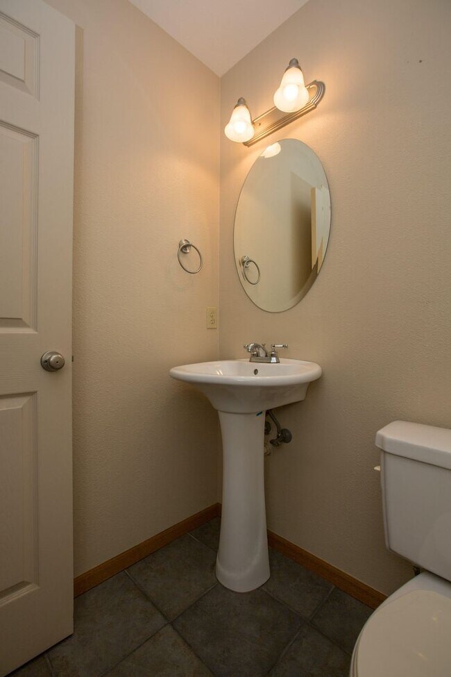 Building Photo - Beautiful 3 Bedroom Home in Fort Collins