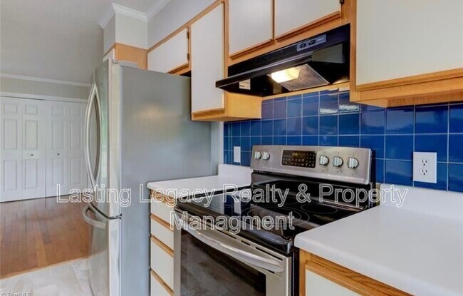 Building Photo - 845 Salem Pointe Ln