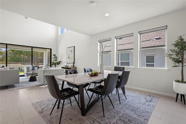 Building Photo - 1128 Villa Rialto View