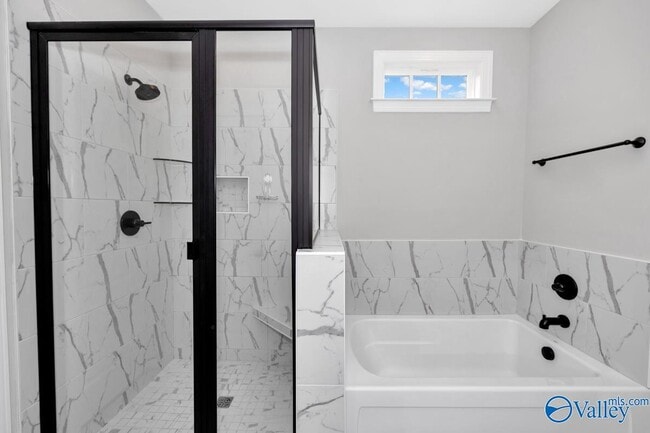 Building Photo - 119 Bienville St