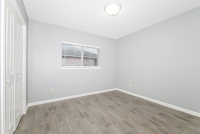 Building Photo - 1220 Carberry St