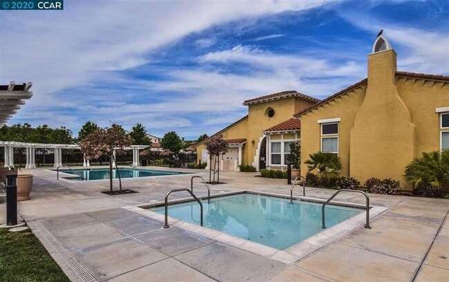 Building Photo - $3,990 - 4 BR - GORGEOUS SAN RAMON HOME IN...