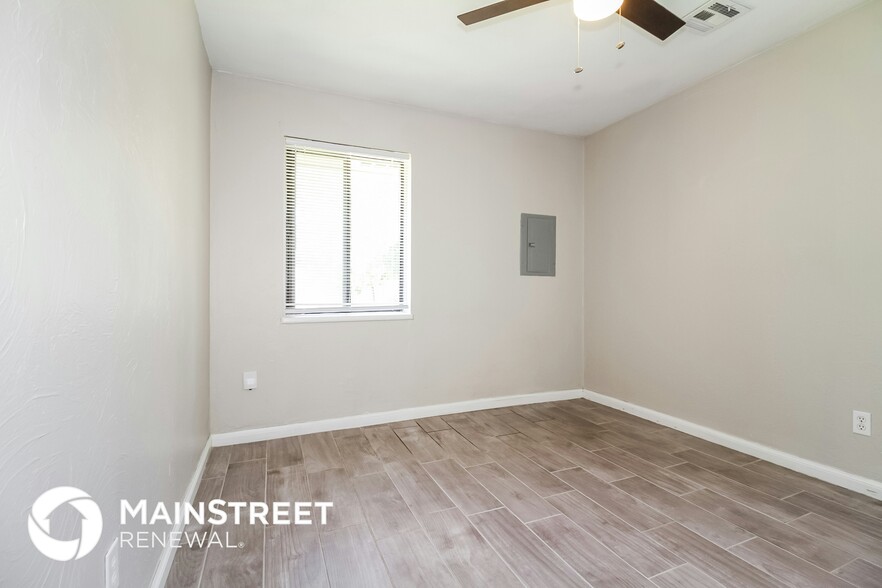 Building Photo - 1811 Westminster Pl